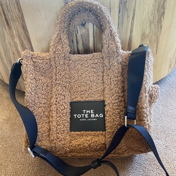 Marc Jacobs THE TEDDY MEDIUM Color: brown/tan AMAZING!